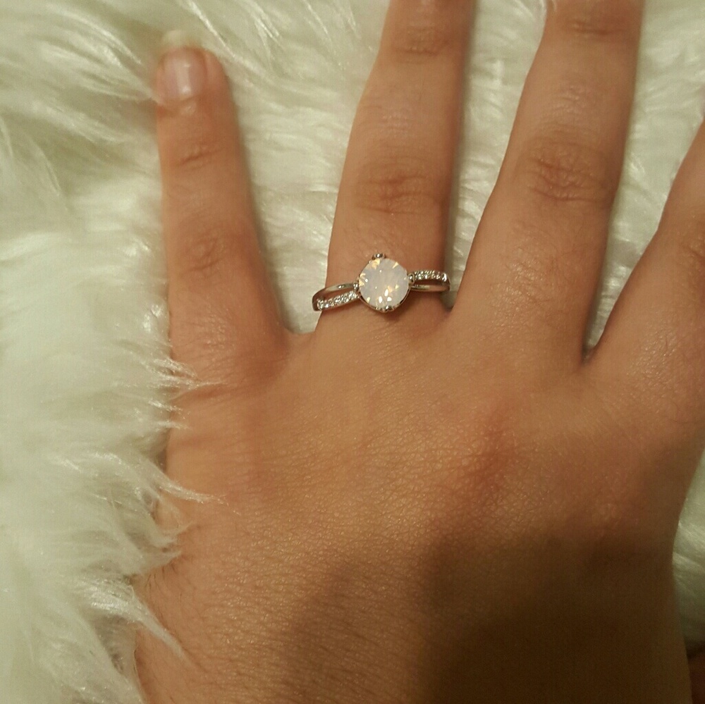 Ring - Picture 2 of 2